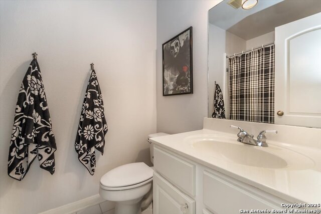 Image 25 of 35 For 18902 Windsor Wood