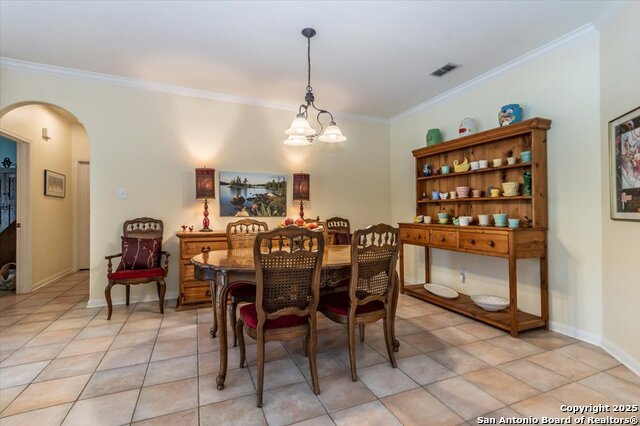 Image 6 of 35 For 18902 Windsor Wood