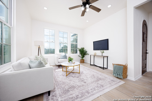 Image 12 of 44 For 102 David Renfro