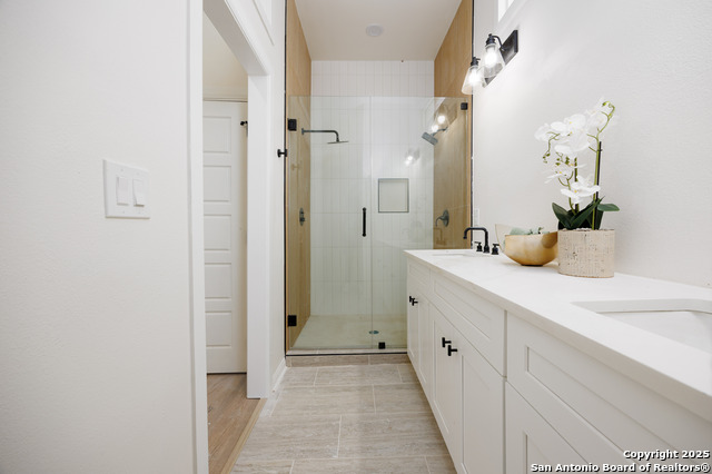 Image 39 of 44 For 102 David Renfro