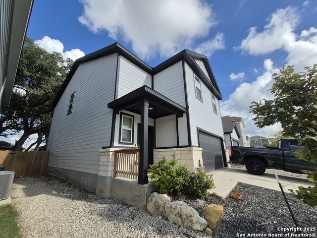 Listing photo id 0 for 163 Honey Oak Lane