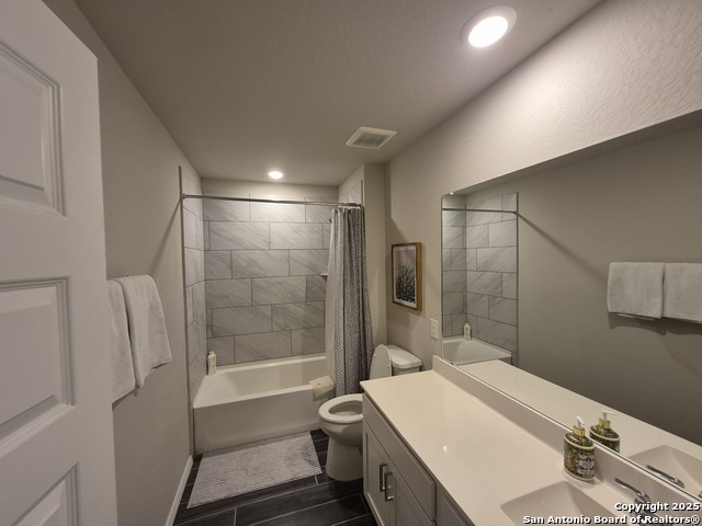 Listing photo id 28 for 163 Honey Oak Lane