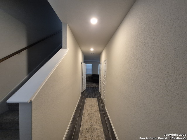 Listing photo id 4 for 163 Honey Oak Lane