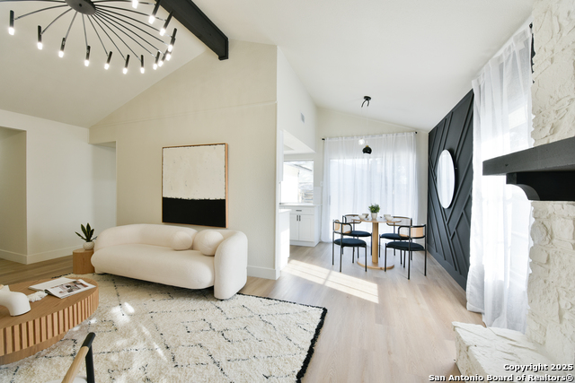 Listing photo id 21 for 1010 Mercer  