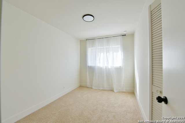 Listing photo id 7 for 1010 Mercer  