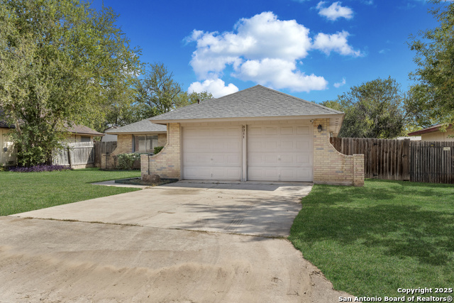 Image 2 of 41 For 8311 Meadow Forest