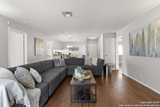 Image 20 of 41 For 8311 Meadow Forest