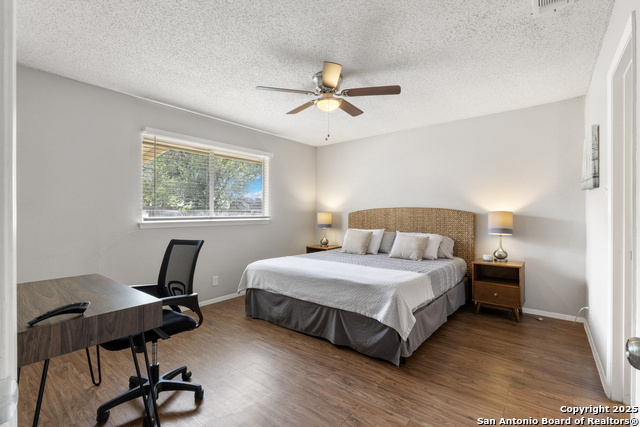 Image 22 of 41 For 8311 Meadow Forest