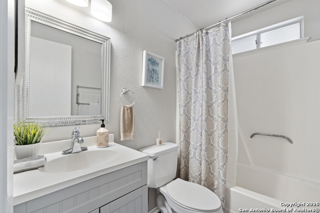 Image 27 of 41 For 8311 Meadow Forest