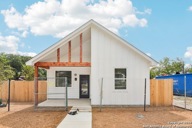 Details for 1535 Lennon St. No 4, San Antonio, TX 78223