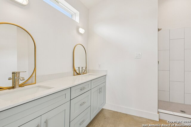 Image 12 of 38 For 1535 Lennon St. No 4