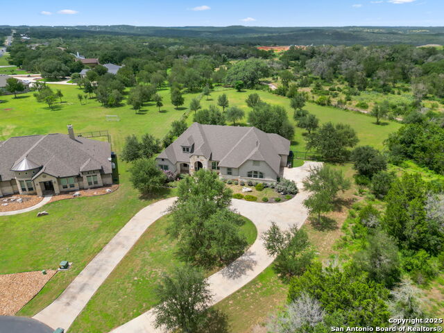 Image 6 of 48 For 728 Deer Run Way