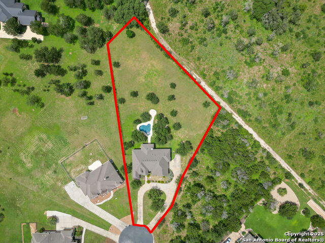 Image 7 of 48 For 728 Deer Run Way