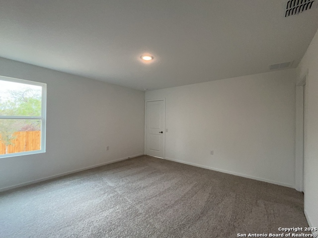 Listing photo id 13 for 10630 Nye Pass