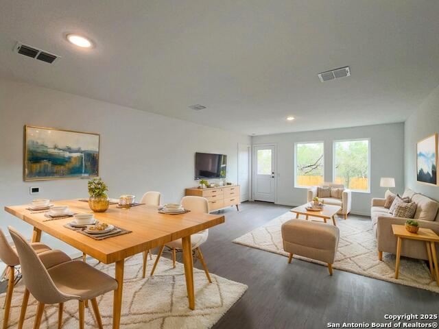 Listing photo id 0 for 10630 Nye Pass