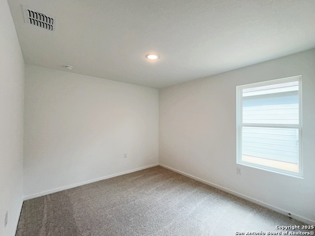 Listing photo id 18 for 10630 Nye Pass