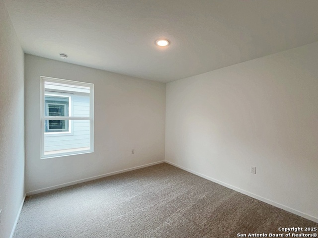 Listing photo id 21 for 10630 Nye Pass