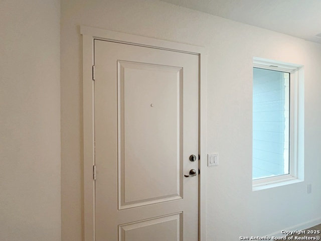 Listing photo id 25 for 10630 Nye Pass