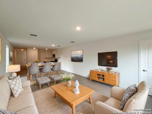 Listing photo id 1 for 10630 Nye Pass