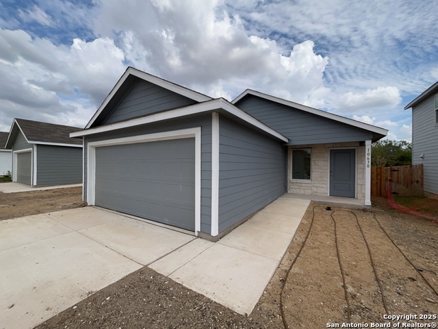 Listing photo id 29 for 10630 Nye Pass