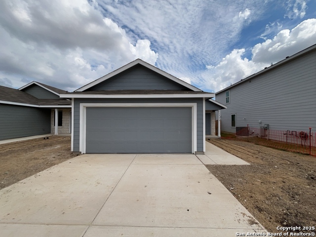 Listing photo id 30 for 10630 Nye Pass