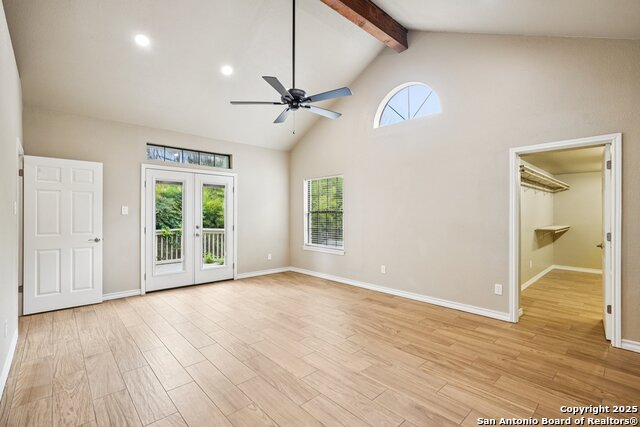 Listing photo id 9 for 230 Old Oaks Path