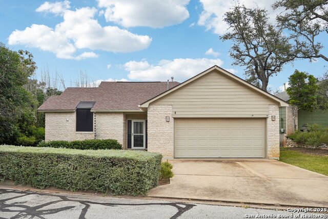 Listing photo id 21 for 230 Old Oaks Path