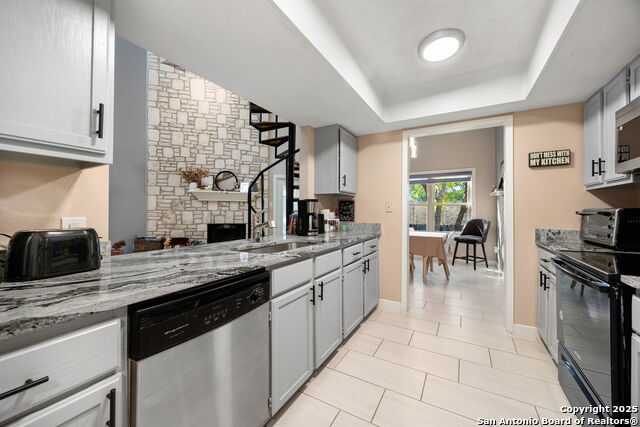 Image 12 of 38 For 8511 Echo Creek 0