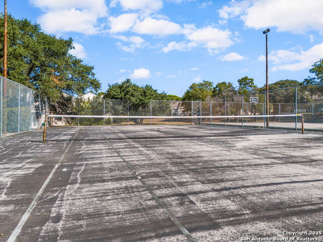 Image 32 of 38 For 8511 Echo Creek 0