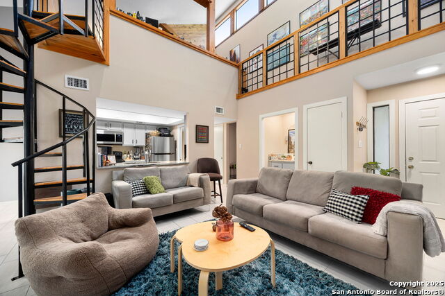 Image 6 of 38 For 8511 Echo Creek 0