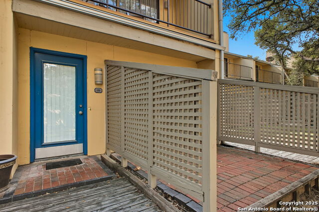 Image 2 of 29 For 8642 Fredericksburg 106