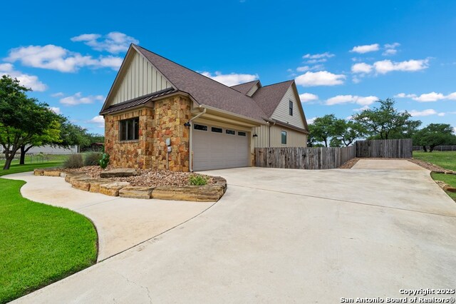 Listing photo id 3 for 130 Mull Rd.