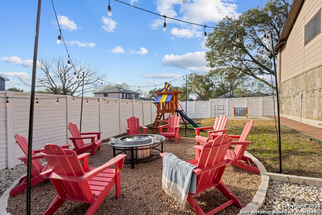 Listing photo id 17 for 9046 Mansfield