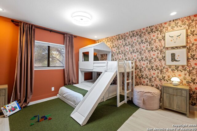 Listing photo id 18 for 9046 Mansfield