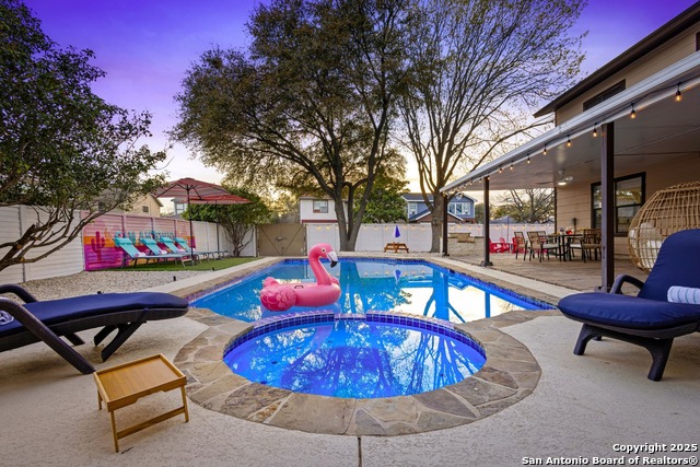 Listing photo id 27 for 9046 Mansfield