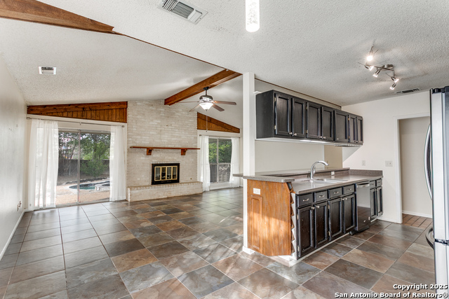 Listing photo id 9 for 16246 Bear Run