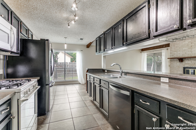 Listing photo id 12 for 16246 Bear Run