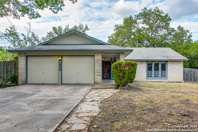 Listing photo id 0 for 16246 Bear Run