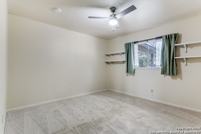Listing photo id 20 for 16246 Bear Run