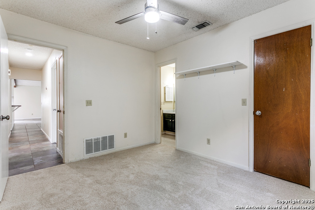 Listing photo id 25 for 16246 Bear Run