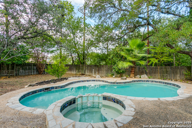Listing photo id 28 for 16246 Bear Run