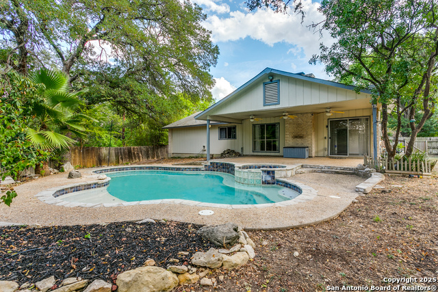 Listing photo id 30 for 16246 Bear Run