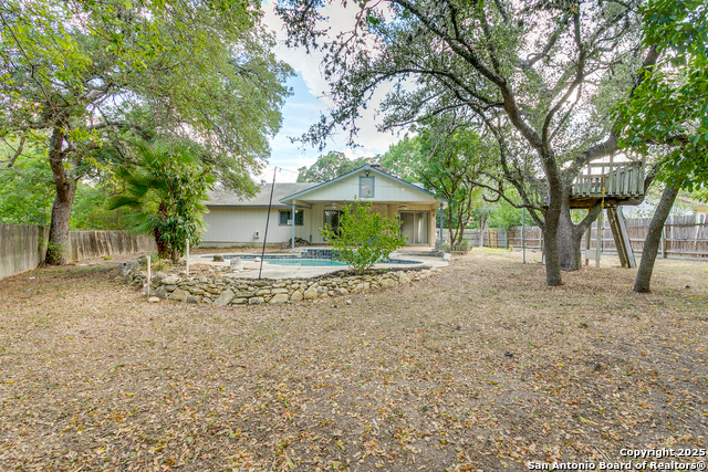 Listing photo id 31 for 16246 Bear Run