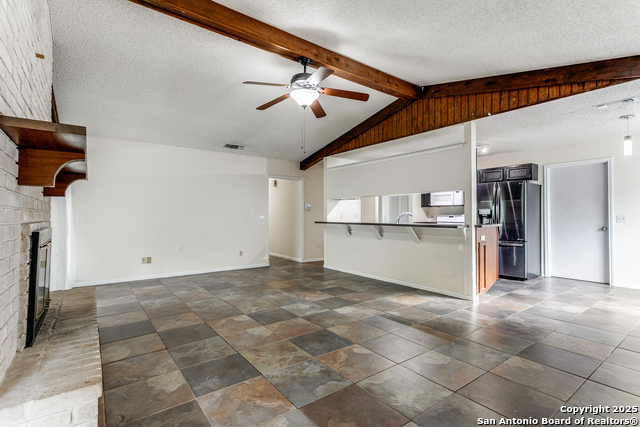 Listing photo id 4 for 16246 Bear Run