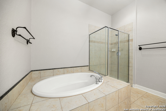 Image 17 of 51 For 4522 Grass Fight