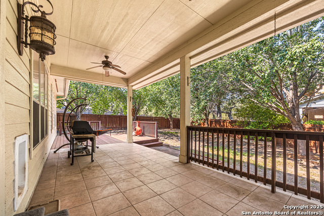 Image 41 of 51 For 4522 Grass Fight