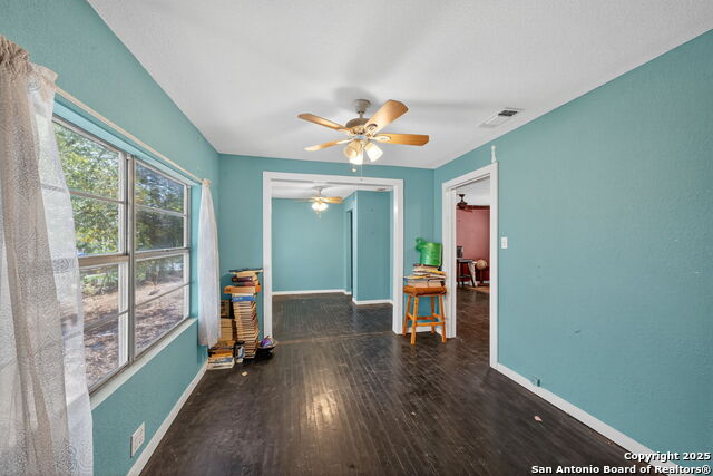 Image 22 of 40 For 1703 San Casimiro