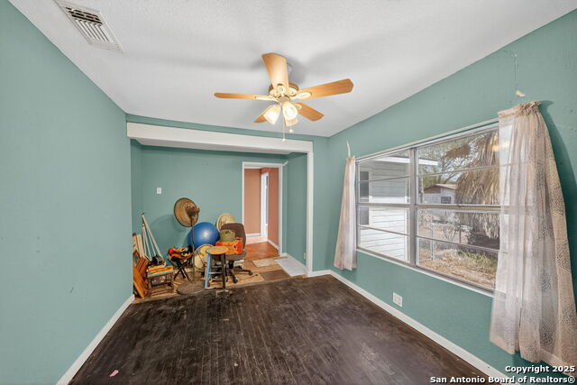 Image 23 of 40 For 1703 San Casimiro