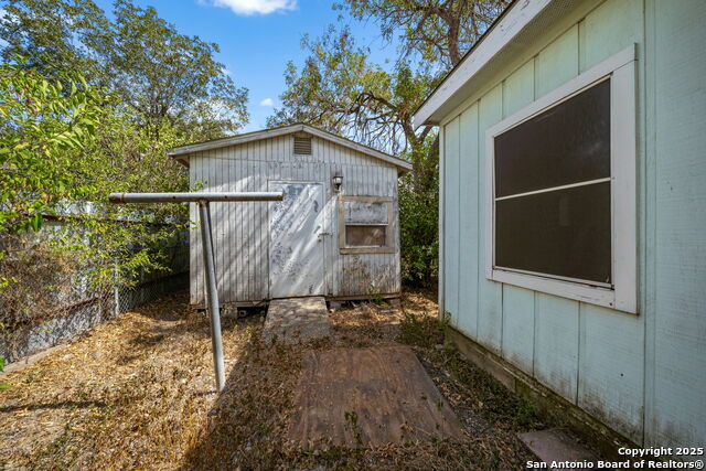 Image 32 of 40 For 1703 San Casimiro