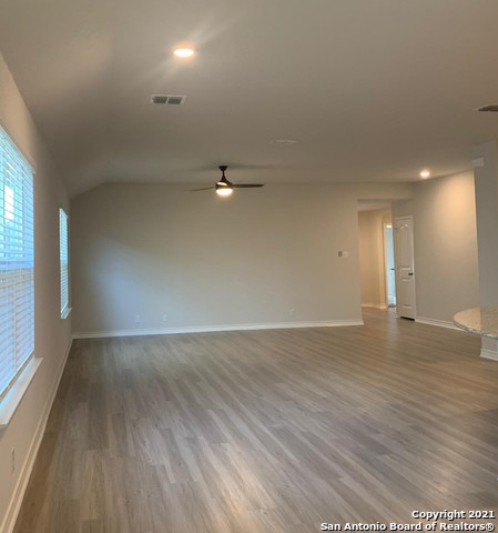 Image 4 of 20 For 807 House Sparrow